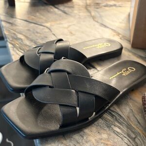 Olivia Ferguson Sandals  slides 7.5 Faux Leather square toe